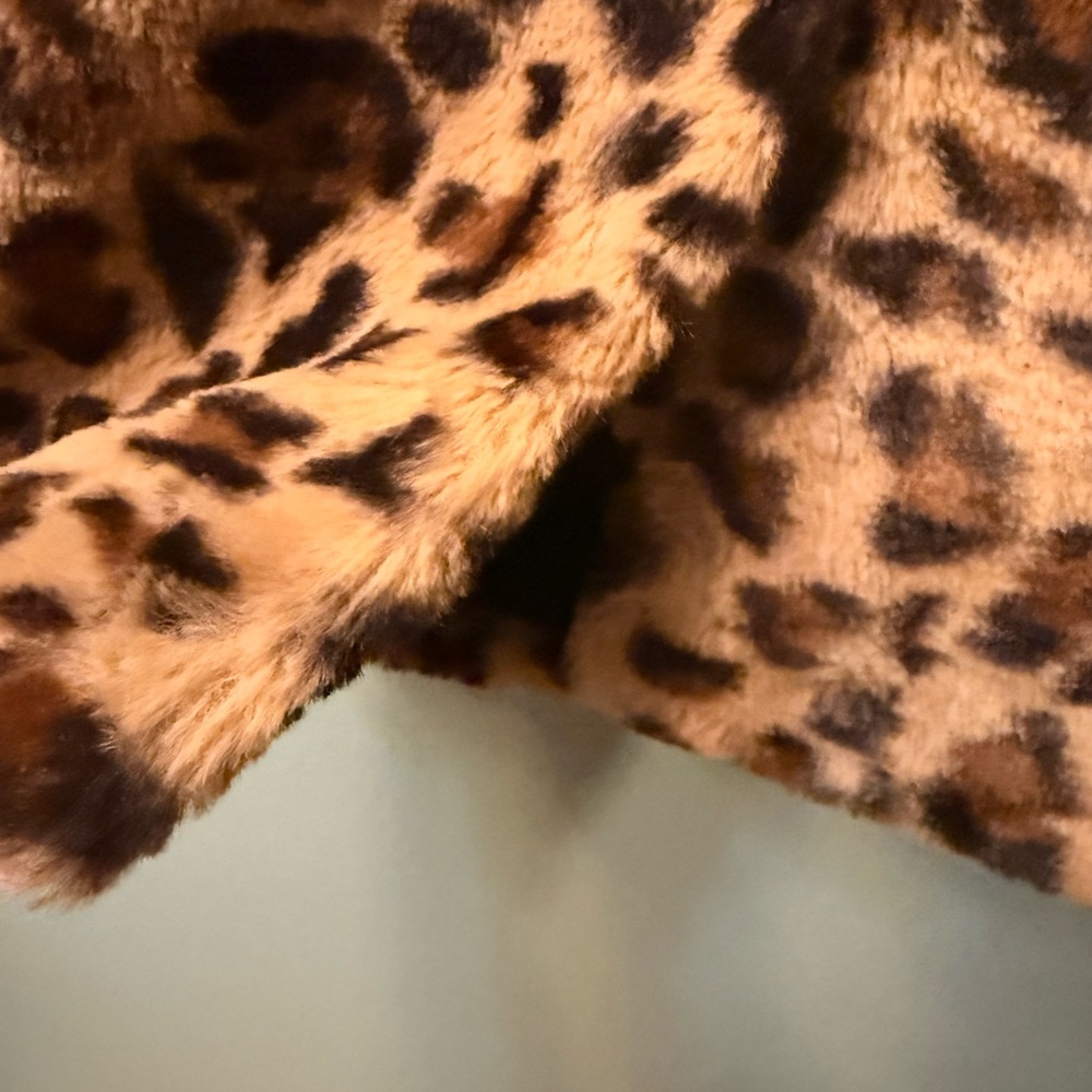 Alter’d State Animal print coat Size Medium - Picture 8 of 11